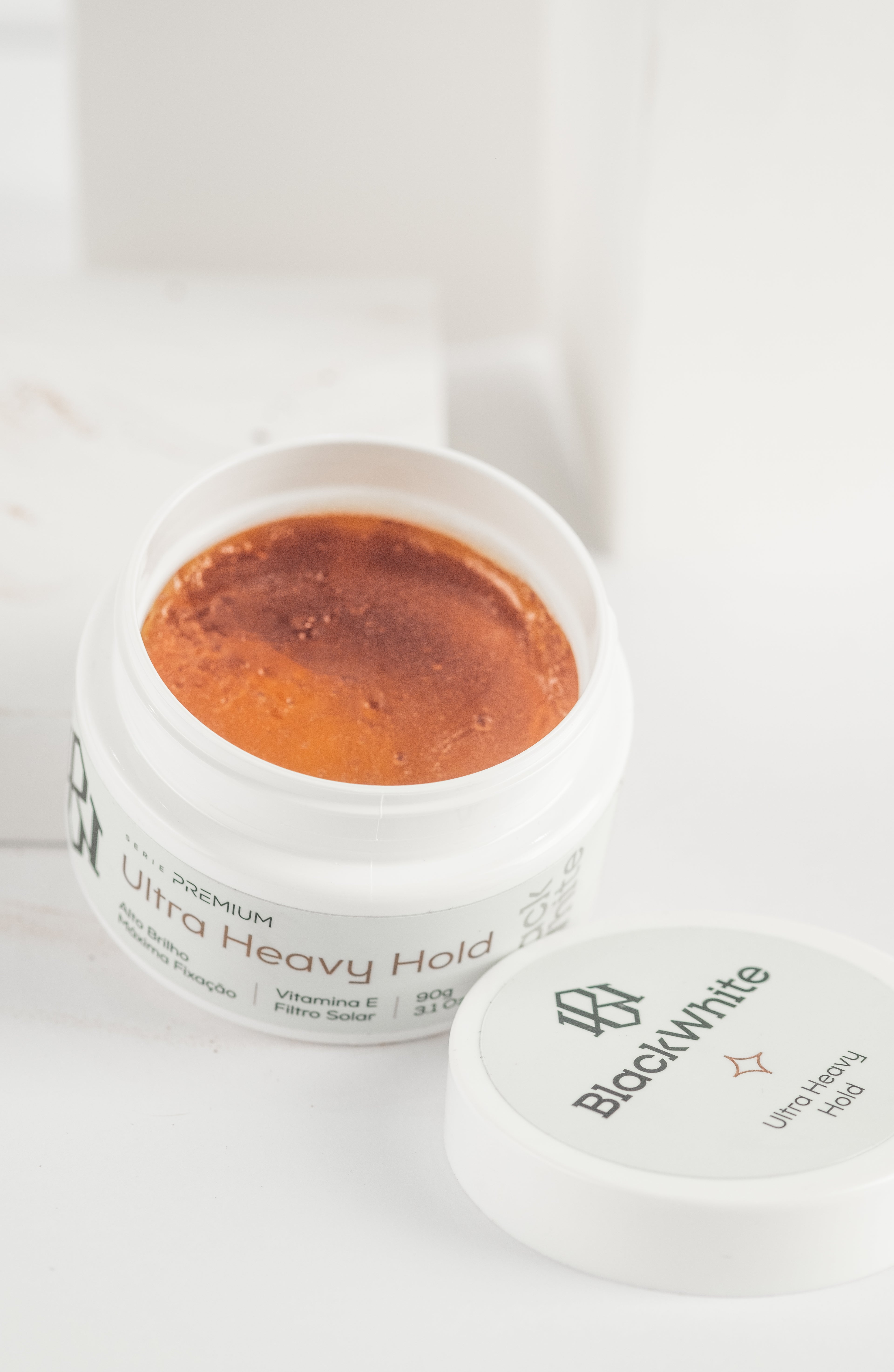 Ultra Heavy Hold Premium 90g